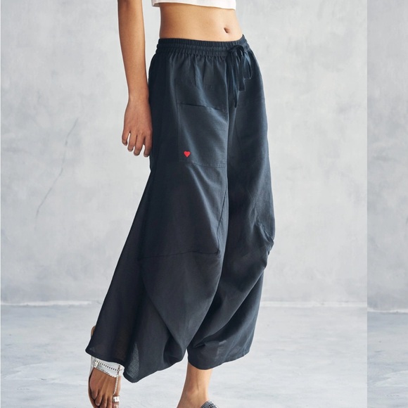 Nicobar Yoka Trousers - NWT - Picture 1 of 4